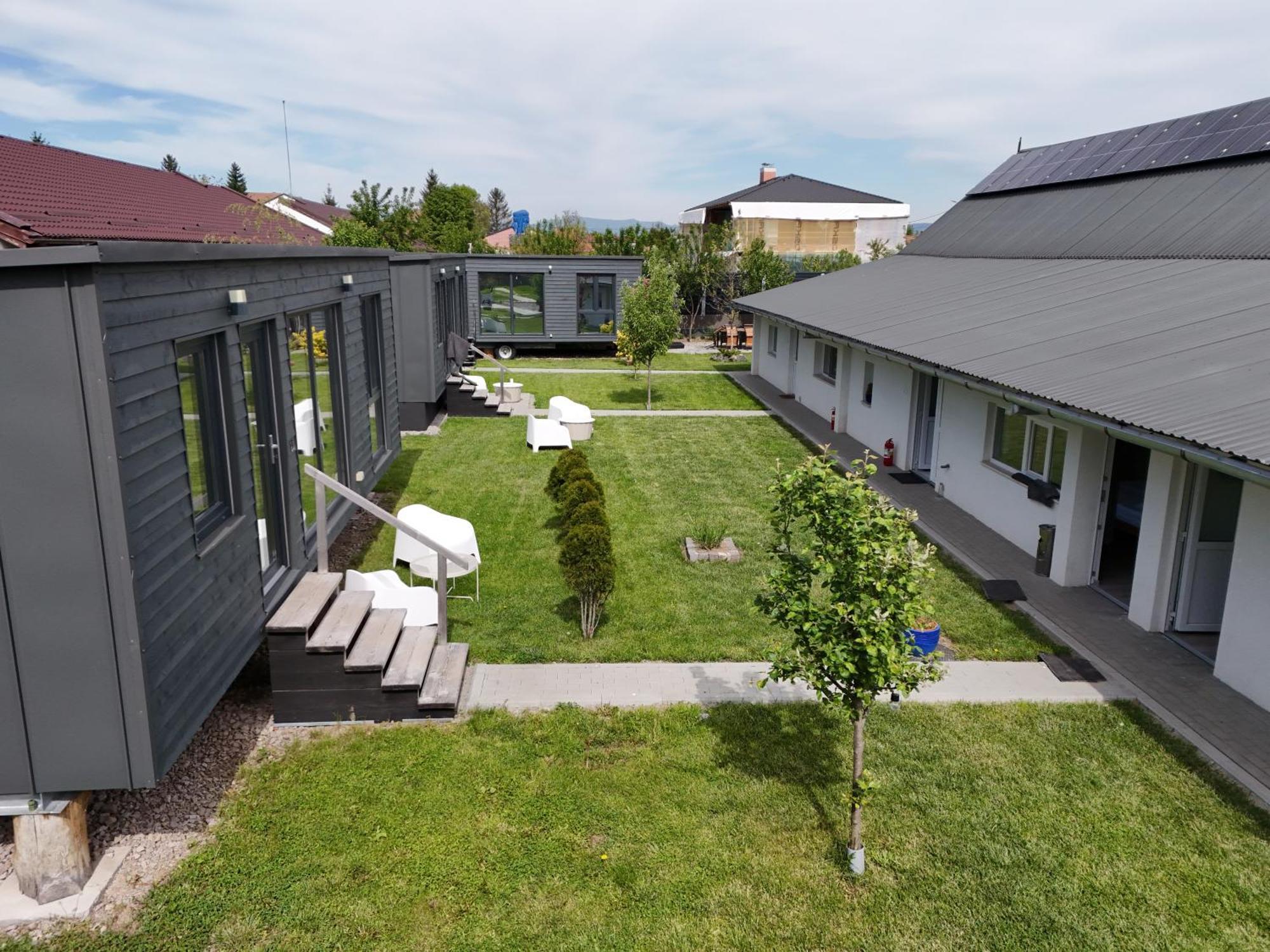 Pixel - Tiny Campus Tîrgu Secuiesc Exterior foto